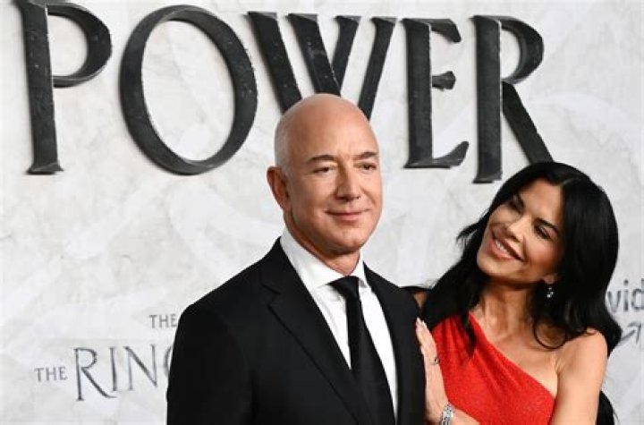 Discover The Impact Of Jeff Bezos' Ex-Wife: MacKenzie Scott's Philanthropic Journey