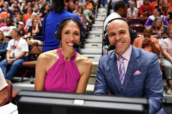 Unveiling Rebecca Lobo's Height: Insights And Discoveries