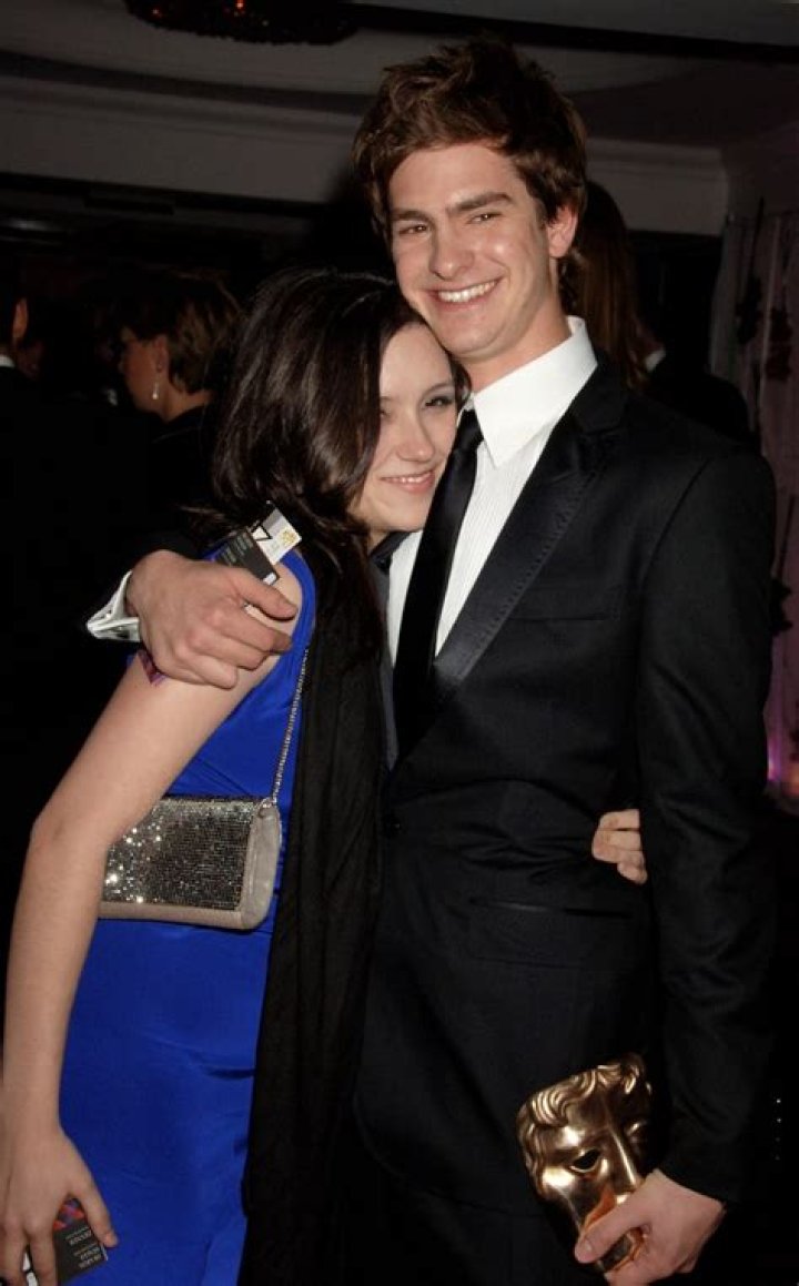 Unveiling The Secrets And Enduring Strength Of Shannon Woodward's Relationship
